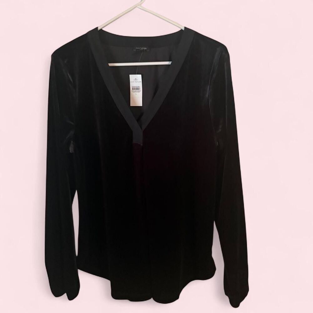 NWT Ann Taylor Black Velvet V-Neck Long Sleeve Blouse Satin Trim L Holiday